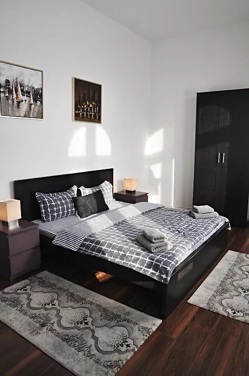 Antique Hostel Bucharest